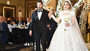 Aşiret Düğünde Türk Parası ve Dolarlar havada Uçuştu